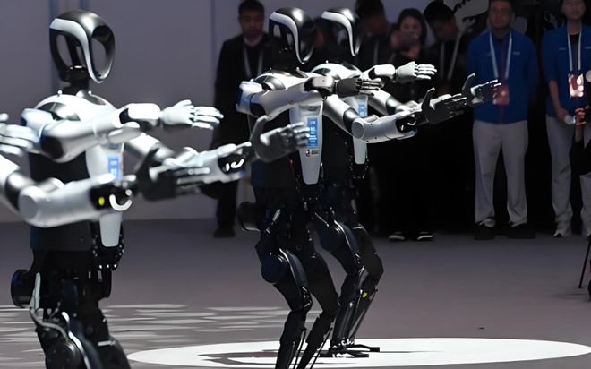 機器人，業績王漲幅達38158%，華為與特斯拉齊認證，機構熱議連板